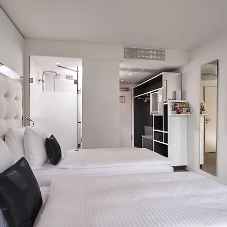 호텔 Innside By Melia 4*