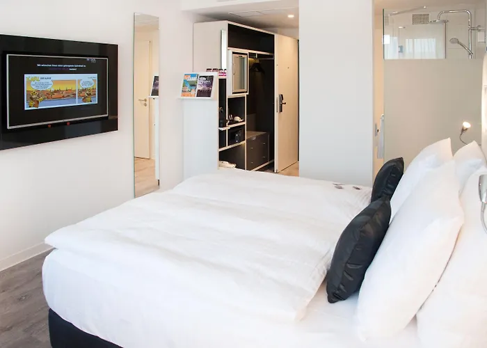 Отель Innside By Melia Aachen 4*